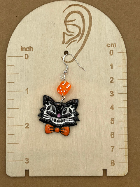 Retro Black Cat with Bowtie Earrings-1